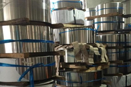 201不銹鋼帶有磁性嗎?磁性與非磁性探討!